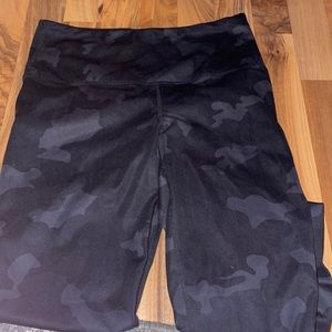 black camo leggings